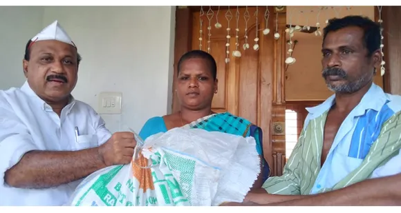 ഹ്യൂമൻ റൈറ്റ്സ് ഫൗണ്ടേഷൻ പാലക്കാട് ജില്ലാ കമ്മിറ്റി ഭക്ഷൃകിറ്റുകൾ വിതരണം ചെയ്തു
