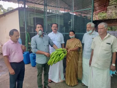 തൊടുപുഴ ഫാർമേഴ്സ് ക്ലബ്ബ് മുൻസിപ്പാലിറ്റി കമ്മ്യൂണിറ്റി കിച്ചണിലേയ്ക്ക് പച്ചക്കറിയും മരുന്നും നൽകി
