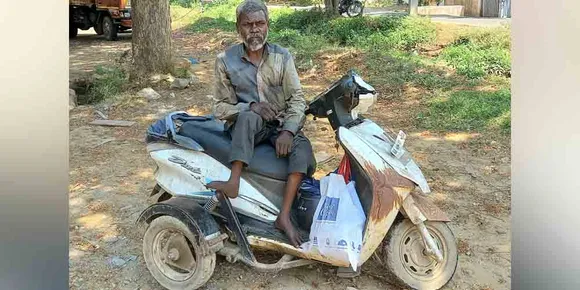 അംഗ പരിമിതനും അനാഥനുമായ മലമ്പുഴ കടുക്കാംകുന്നം സ്വദേശി രഘുവിന് ആശ്രയം സുമനസ്സുകൾ...