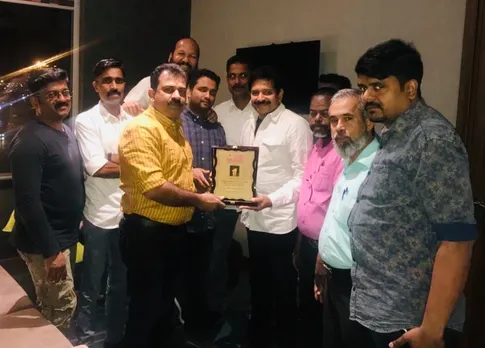 അമരിയ ഗോപിനാഥ് മുതുകാടിനെ ആദരിച്ചു.