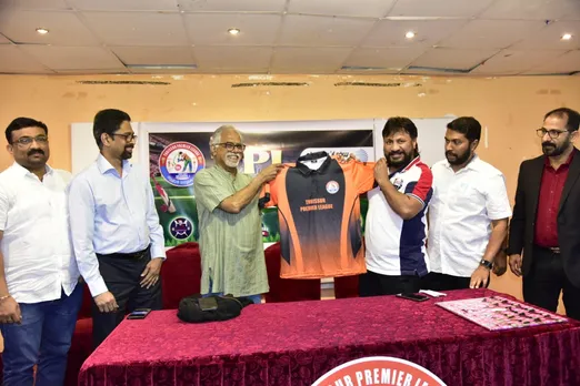 തൃശൂർ പ്രീമിയർ ക്രിക്കറ്റ് ലീഗ് ജേഴ്സി പ്രകാശനം ചെയ്തു .