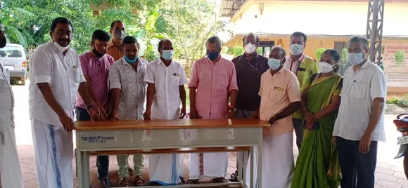 മുഴുവൻ സർക്കാർ പ്രൈമറി വിദ്യാലയങ്ങൾക്കും നഗരസഭയുടെ ഫർണിച്ചർ വിതരണം