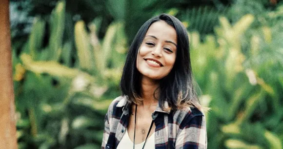 ഒരാളുടെ വ്യക്തിപരമായ കാര്യങ്ങളെ കുറിച്ച് എന്തിനാണ് അനാവശ്യമായി ഇടപെടുന്നത്. ഇതിലൊക്കെ ഇടപെടാൻ അല്ലാതെ വേറെ പണിയൊന്നുമില്ലേ? കമെന്റുകള്‍ക്കു നേരെ പ്രതികരിച്ച് ബിഗ്ബോസ് താരം ഡെയ്സി