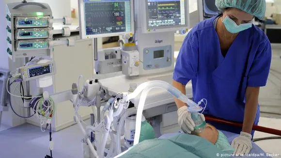 വൈകി വന്ന വിവേകം ; മരണസംഖ്യ അനിയന്ത്രിതമായതോടെ ബ്രിട്ടീഷ് സർക്കാർ കണ്ണ് തുറക്കുന്നു ;  3 മെഗ ലാബുകളും മരുന്നുകൾ ലഭ്യമാക്കുവാനുള്ള ഫർമസികളും ആരംഭിക്കും