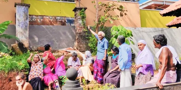വെസ്റ്റ്ഹിൽ അനാഥമന്ദിര സമാജത്തിന് കീഴിലുള്ള ഡിസേബിൾഡ് ഹോമിൽ നിന്നും ലെപ്രസി ആശുപത്രിയിലേക്ക് പോകാൻ ഉപയോഗിക്കുന്ന വഴി കെട്ടിയടച്ച അധികൃതരുടെ നടപടിക്കെതിരെ പുവർ ഹോംസ് സൊസൈറ്റി ഹൈക്കോടതിയിൽ നൽകിയ ഹർജിയില്‍ സ്റ്റേ അനുവദിച്ചു