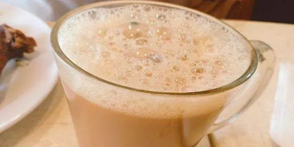 തിരുവനന്തപുരം വിമാനത്താവളത്തില്‍ ചായക്ക് 100 രൂപ; സുപ്രീംകോടതിയില്‍ ഹര്‍ജി