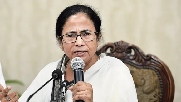 ഒരു പാത്രം ചോറ്, പരിപ്പ്, പച്ചക്കറി, മുട്ടക്കറി എന്നിവ അഞ്ചു രൂപയ്ക്ക് ! പാവപ്പെട്ടവര്‍ക്ക് 'മാ' എന്ന പേരില്‍ ഭക്ഷണപദ്ധതിയുമായി മമതാ ബാനര്‍ജി
