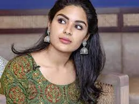 തെലുങ്കിലെ 'കോശി കുര്യന്റെ' ഭാര്യ റൂബിയാകാൻ ഒരുങ്ങി സംയുക്ത മേനോൻ; സംയുക്തയുടെ തെലുങ്ക് അരങ്ങേറ്റം കൂടിയാണ് ചിത്രം