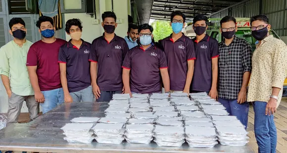 ഈദ് ദിനത്തിൽ എസ്ഐഒ സോളിഡാരിറ്റി പ്രവർത്തകർ ബിരിയാണി വിതരണം നടത്തി