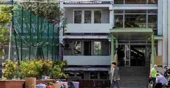 വാഴ്‌സോയിലെ റഷ്യന്‍ എംബസി സ്‌കൂള്‍ പോളണ്ട് പിടിച്ചെടുത്തു: ധിക്കാരപരമായ നടപടിയെന്ന് റഷ്യ