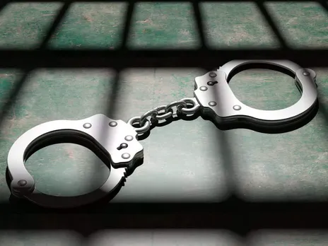 മെഡിക്കല്‍ സ്‌റ്റോറിന്റെ മറവില്‍ ലഹരി മരുന്ന് വില്‍പ്പന; രണ്ടു പേര്‍ പിടിയില്‍