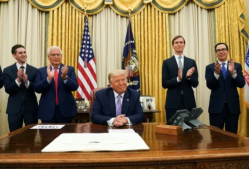 ചരിത്രപരമായ കരാറിലെത്തി ഇസ്രായേലും യുഎഇയും; കൂടുതല്‍ പലസ്തീന്‍ പ്രദേശങ്ങള്‍ പിടിച്ചെടുക്കുന്നത് താത്കാലികമായി നിര്‍ത്തുമെന്ന് ഇസ്രായേല്‍; പരസ്പര ഉഭയകക്ഷി സഹകരണത്തിനും യുഎഇയും ഇസ്രായേലും തമ്മില്‍ ധാരണ; മധ്യസ്ഥനായത് ട്രംപ്‌