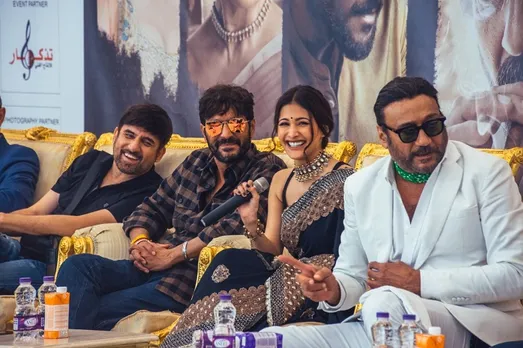 'പ്രസ്ഥാന'ത്തേയും താരങ്ങളേയും വരവേറ്റ് ഖത്തർ