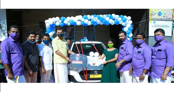 ചെമ്മണൂര്‍ ഇന്റര്‍നാഷണല്‍ ജ്വല്ലേഴ്‌സ് അങ്കമാലി ഷോറൂമിന്റെ 7-ാം വാര്‍ഷികവും മെഗാബമ്പര്‍ സമ്മാനദാനവും