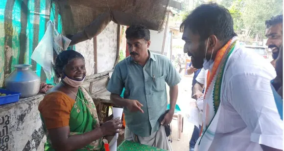 ഉമ്മൻ ചാണ്ടിയ്ക്ക് വോട്ട് തേടി മകൻ ചാണ്ടി ഉമ്മന്‍
