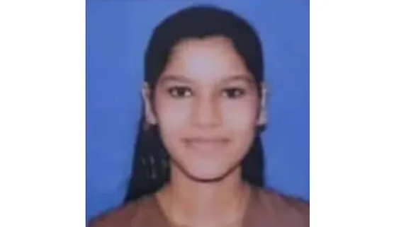 കൊല്ലത്ത് വിദ്യാര്‍ത്ഥിനിയെ മരിച്ച നിലയില്‍ കണ്ടെത്തി
