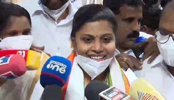കോട്ടയം ന​ഗരസഭാ ഭരണം യുഡിഎഫ് നിലനിർത്തി, ബിൻസി സെബാസ്റ്റ്യൻ ന​ഗരസഭാ അധ്യക്ഷയായി വീണ്ടും തെരഞ്ഞെടുക്കപ്പെട്ടു; സത്യത്തിന്റേയും നീതിയുടേയും വിജയമാണിതെന്ന് ബിൻസി സെബാസ്റ്റ്യൻ