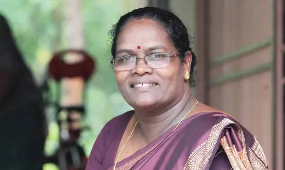 കേസ് കേസിന്റെ വഴിക്ക് തന്നെ നടക്കട്ടെ. ഒരു നടപടിയില്‍ നിന്നും ജാനു ഒളിച്ചോടില്ല; എനിക്കെതിരെ ഉയരുന്ന ആരോപണങ്ങള്‍ കള്ളമാണ്, ഹൈക്കോടതിയില്‍ അത് തെളിഞ്ഞില്ലെങ്കില്‍ സുപ്രിംകോടതിയില്‍ പോകും, അതുമില്ലെങ്കില്‍ അന്താരാഷ്ട്ര കോടതിയെ സമീപിക്കും; ഇന്ത്യന്‍ ശിക്ഷാ നിയമപ്രകാരം ഏറ്റവും വലിയ ശിക്ഷ തൂക്കിക്കൊല്ലലാണല്ലോ. തൂങ്ങിച്ചാകാനും തയ്യാറായാണ് ഞാനിവിടെ നില്‍ക്കുന്നത്; സികെ ജാനു പറയുന്നു