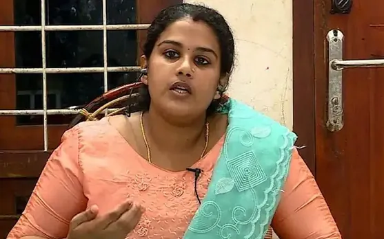 എന്ത് നാറിയ പണി ചെയ്തും ചാനലിന്റെ റേറ്റിങ് കൂട്ടുക എന്നതാണ് മലയാളത്തിലെ ദൃശ്യ മാധ്യമങ്ങളുടെ അജണ്ട. അതിന് വേണ്ടി അവർ എന്തും ചെയ്യും. അതിന്റെ അവസാനത്തെ ഇരയാണ് അനുപമ. ഈ ദുരന്തം എന്നാണ് അവസാനിക്കുക ? - പ്രതികരണത്തില്‍ തിരുമേനി