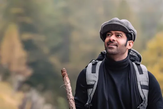 കൈനോട്ടക്കാരനായി പ്രഭാസ്; താരത്തിന് ജന്മദിനാശംസകള്‍ നേര്‍ന്നുകൊണ്ട് രാധേശ്യാമിന്റെ ടീസര്‍ എത്തി
