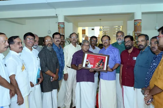 കൃഷ്ണനാട്ടം സുകുമാരനാശാന്റെ ജീവിതം പുസ്തകത്താളുകളിലേയ്ക്ക് ; കദളീനിവേദ്യം സി. രാധാകൃഷ്ണൻ ഒക്ടോബറിൽ പ്രകാശനം ചെയ്യും