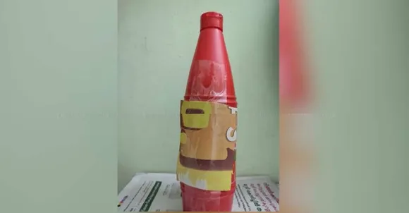 കൊച്ചിയിൽ ജൂസില്‍ കലര്‍ത്തി സ്വര്‍ണക്കടത്ത്, മാങ്ങാ ജൂസില്‍ കലര്‍ത്തിയ രണ്ടര കിലോ സ്വര്‍ണം പിടികൂടി; അത്യപൂർവ്വം !