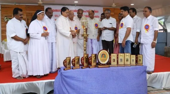 ലോകഫ്രണ്ട്‌ഷിപ്പ്‌ ദിനത്തില്‍ കലയന്താനിയിലെ കൂട്ടുകാര്‍ ഒത്തുചേര്‍ന്നു