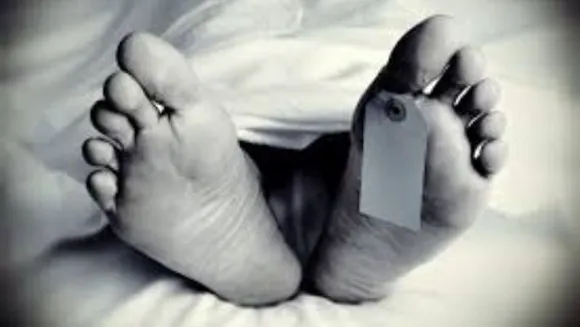 പൊലീസുകാരന്‍റെ ഭാര്യയും രണ്ടുവയസുകാരി മകളും സ്വകാര്യ വ്യക്തിയുടെ കുളിക്കടവിൽ മരിച്ച നിലയില്‍