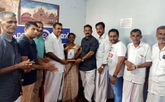 കാസര്‍ഗോഡിന്റെ മാലാഖ പ്രിയാകുമാരിക്ക് പുഞ്ചിരി മുളിയാറിന്റെ ആദരവ്