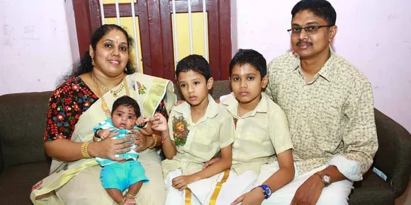 പാരിതോഷികങ്ങൾ വേണ്ട: ഗൃഹപ്രവേശം വ്യത്യസ്‌തമാക്കാനൊരുങ്ങി ദമ്പതികള്‍