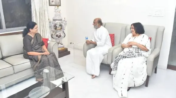 രജനീകാന്തിന്റെ വീട്ടിലെത്തി വി.കെ ശശികല; ചിത്രങ്ങള്‍ ഏറ്റെടുത്ത് സോഷ്യല്‍ മീഡിയ