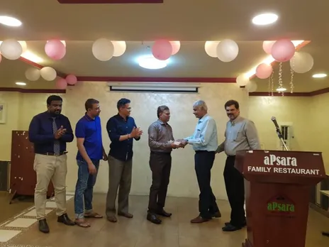 സി.പി.അബ്ദുല്‍ റഷീദിന് സഹപ്രവർത്തകർ  യാത്രയയപ്പ് നൽകി