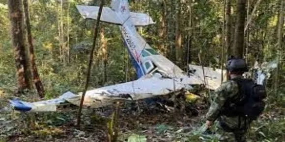 വിമാനം തകര്‍ന്ന വനത്തില്‍ കുടുങ്ങിയ നാലു കുട്ടികളെ അദ്ഭുതകരമായി രക്ഷിച്ചു