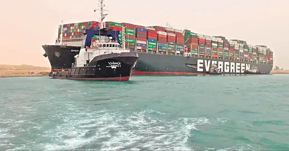 സൂയസ് കനാലില്‍ കുടുങ്ങിയ കൂറ്റന്‍ കപ്പല്‍ എവര്‍ ഗിവണിന് മോചനം