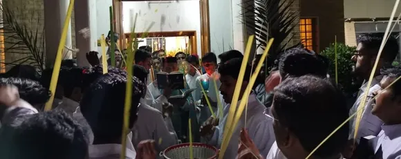 കുവൈറ്റ്‌ അഹമ്മദി സെന്റ് തോമസ് പള്ളിൽ ഓശാന പെരുന്നാൾ ആഘോഷിച്ചു