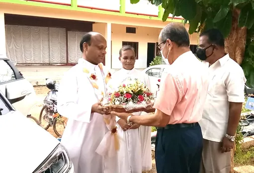 തോമാശ്ലീഹായെപ്പോലെ വിശ്വാസത്തിൽ ധൈര്യവും ധീരതയും വേണം: പാലക്കാട് രൂപത സഹായമെത്രാൻ മാർ: പീറ്റർ കൊച്ചുപുരക്കൽ