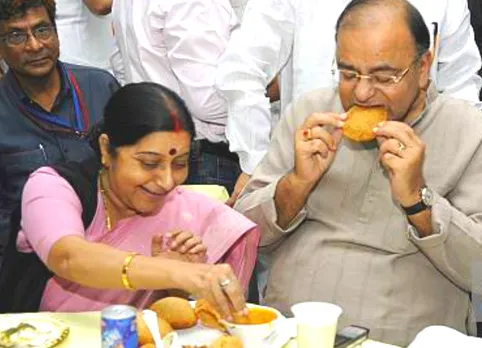 അരുൺ ജെയ്റ്റ്‌ലിയുടെ പ്രധാന ദൗർബല്യം രുചിയേറിയ പഞ്ചാബി ഭക്ഷണമായിരുന്നു.. വീട്ടിലേക്കു പലപ്പോഴും പഞ്ചാബിൽനിന്നുള്ള ഷെഫുകളെ വരുത്തി ഭക്ഷണമൊരുക്കിയിരുന്നു