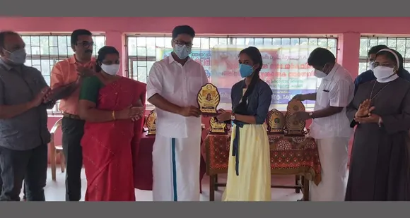 ഉഴവൂർ പഞ്ചായത്തിൽ മുഴുവൻ എ പ്ലസ് നേടിയ വിദ്യാർത്ഥികളെ ആദരിച്ചു