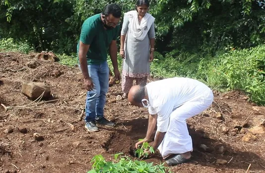 സിനിമാക്കാരൻ്റെ പപ്പായ കൃഷിക്ക് പെരുവന്താനം പഞ്ചായത്തിൻ്റെ പച്ചക്കൊടി