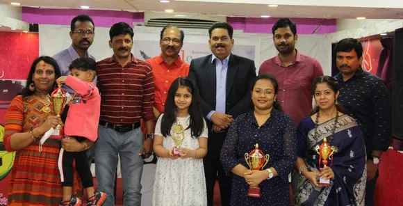 ലാല്‍കെയേഴ്സ് ''എന്റെ നാട് എന്റെ കേരളം'' സമ്മാനദാനം നടത്തി