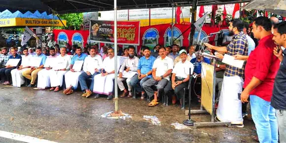 കേരള ഉർദു ടീച്ചേഴ്സ് അസോസിയേഷൻ പാലക്കാട് ഡിഡിഇ ഓഫീസ് ധർണ്ണ നടത്തി