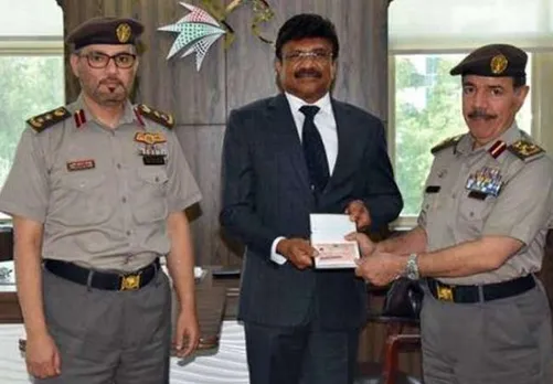 യു.എ.ഇ യിൽ സ്ഥിരതാമസത്തിനുള്ള ഗോൾഡൻ റെസിഡൻസി കാർഡ് ലഭിച്ച ആദ്യത്തെ ഷാർജ പ്രവാസി ലാലു സാമുവേൽ