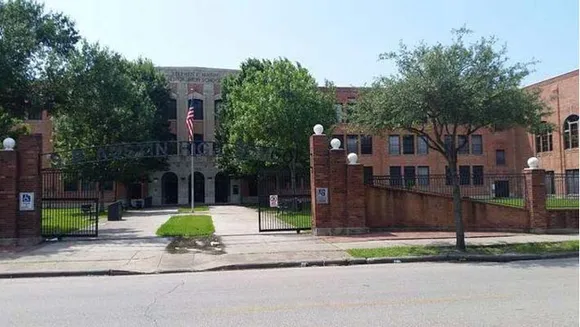 ന്യൂ ഓസ്റ്റിന്‍ ഹൈസ്കൂള്‍ തുറക്കുന്നത് 2021 ജനുവരിയില്‍