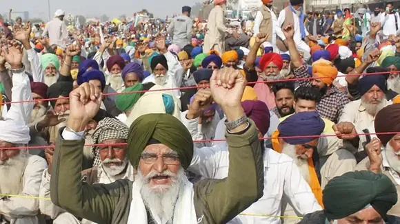 കര്‍ഷകസമരം: ഹരിയാന സര്‍ക്കാരിന് മുന്നറിയിപ്പുമായി ഘടകകക്ഷിയായ ജെജെപി; കര്‍ഷകരുടെ ആവശ്യങ്ങള്‍ക്ക് സര്‍ക്കാര്‍ ഉടന്‍ പരിഹാരം കാണണമെന്ന് പാര്‍ട്ടി അധ്യക്ഷന്‍; പിന്തുണ പിന്‍വലിച്ച് സ്വതന്ത്ര എംഎല്‍എ