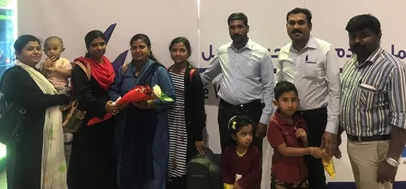 നാരിശക്തിപുരസ്‌ക്കാരജേതാവ് മഞ്ജു മണിക്കുട്ടന് നവയുഗം കുടുംബവേദി എയര്‍പോര്‍ട്ടില്‍ സ്വീകരണം നല്‍കി.