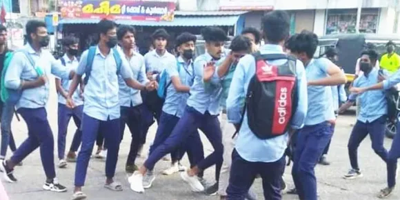 കിളിമാനൂർ സ്വകാര്യ ബസ് സ്റ്റാൻഡിൽ വിദ്യാർഥികൾ തമ്മിലുള്ള  സഘർഷം രൂക്ഷം