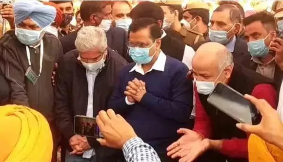 അരവിന്ദ് കെജ്‌രിവാൾ വീട്ടുതടങ്കലിൽ; കർഷക സമരത്തെ പിന്തുണച്ചതിന്റെ പ്രതികാരം; ആരെയും കാണാൻ അനുവദിക്കുന്നില്ലെന്ന് ആം ആദ്‌മി; നിഷേധിച്ച് ഡൽഹി പോലീസ്.