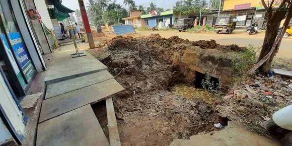 അഴുക്ക് ചാൽ നിർമ്മാണത്തിലെ അശാസ്ത്രീയമായ അപാകത പരിഹരിക്കണം: നടക്കാവ് മേൽപ്പാലം ആക്ഷൻ കൺവീനർ കെ. ശിവരാജേഷ്