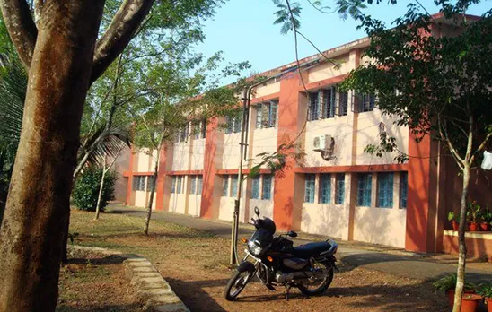 നവോദയ സ്‌കൂളില്‍ അഞ്ചാംക്ലാസ് വിദ്യാര്‍ത്ഥിയുടെ തലയില്‍ ഫാന്‍ പൊട്ടിവീണു