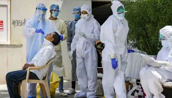 രണ്ടാംതരംഗമവസാനിക്കും മുൻപേ സംസ്ഥാനത്ത് കൊവിഡ് കേസുകളുയരുന്നു; മുന്നറിയിപ്പുമായി ആരോഗ്യവിദഗ്ദർ